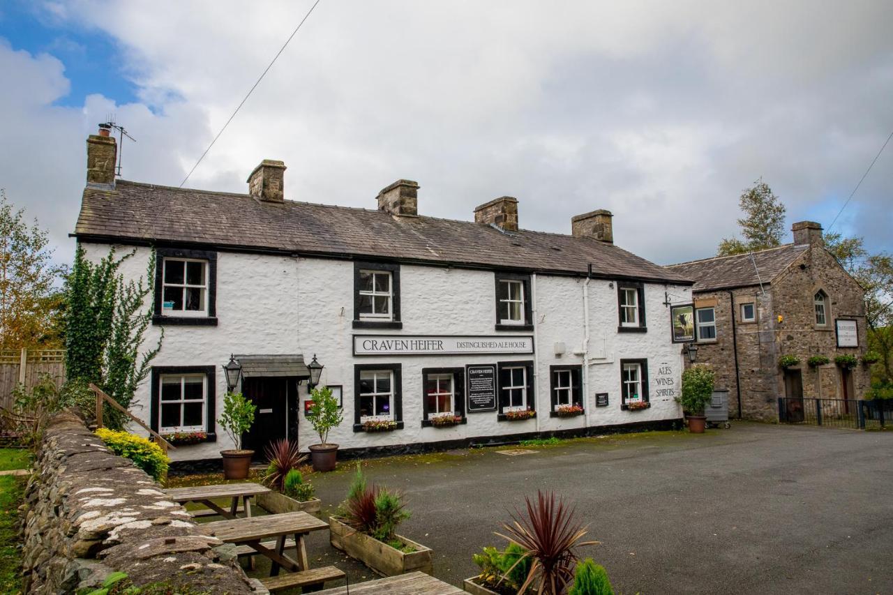 Craven Heifer Ingleton Hotel Ingleton  Buitenkant foto